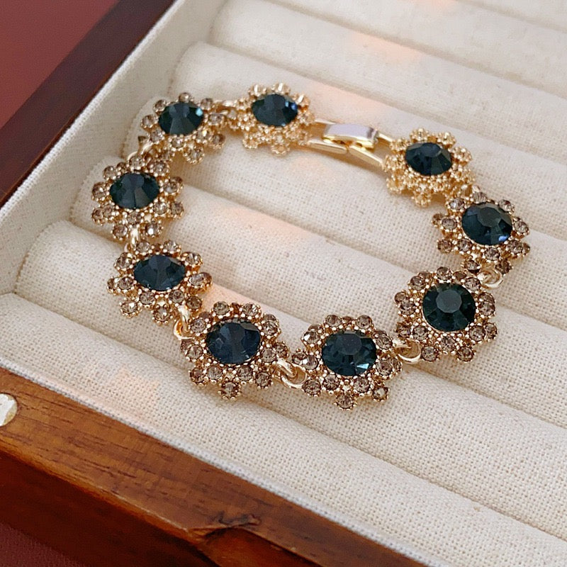 Emerald Crystal Halo Set
