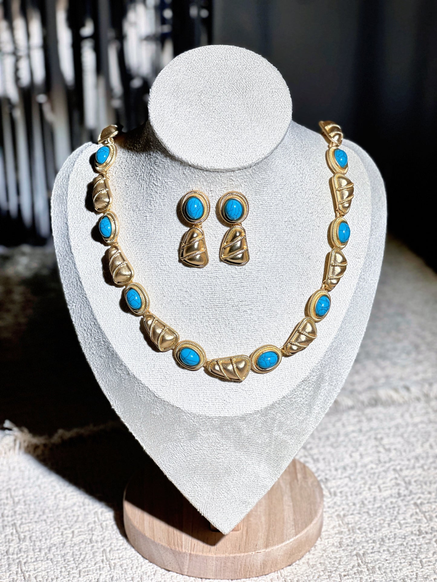 Turquoise Matte Gold Set