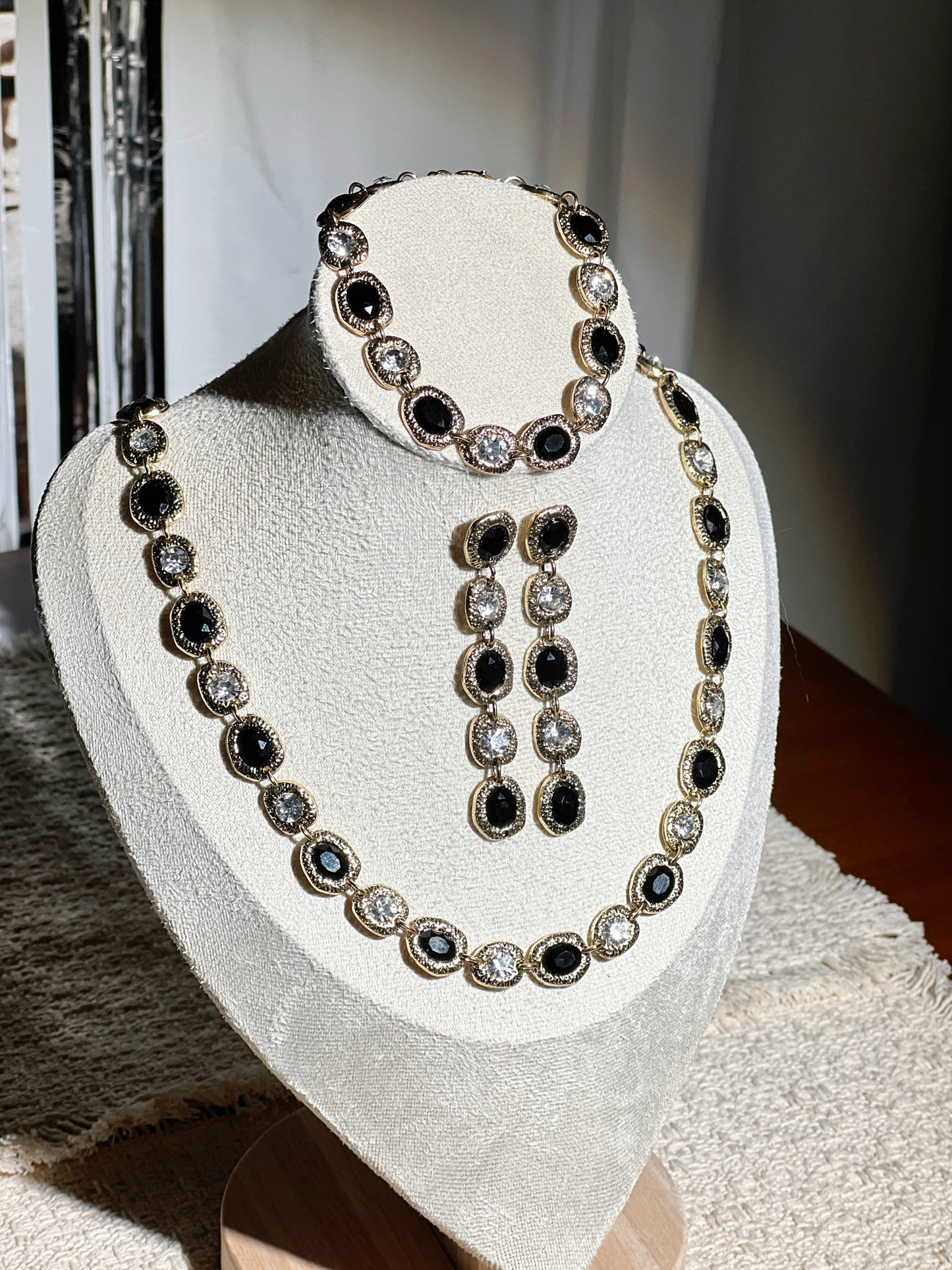 Black Clear Crystal Set