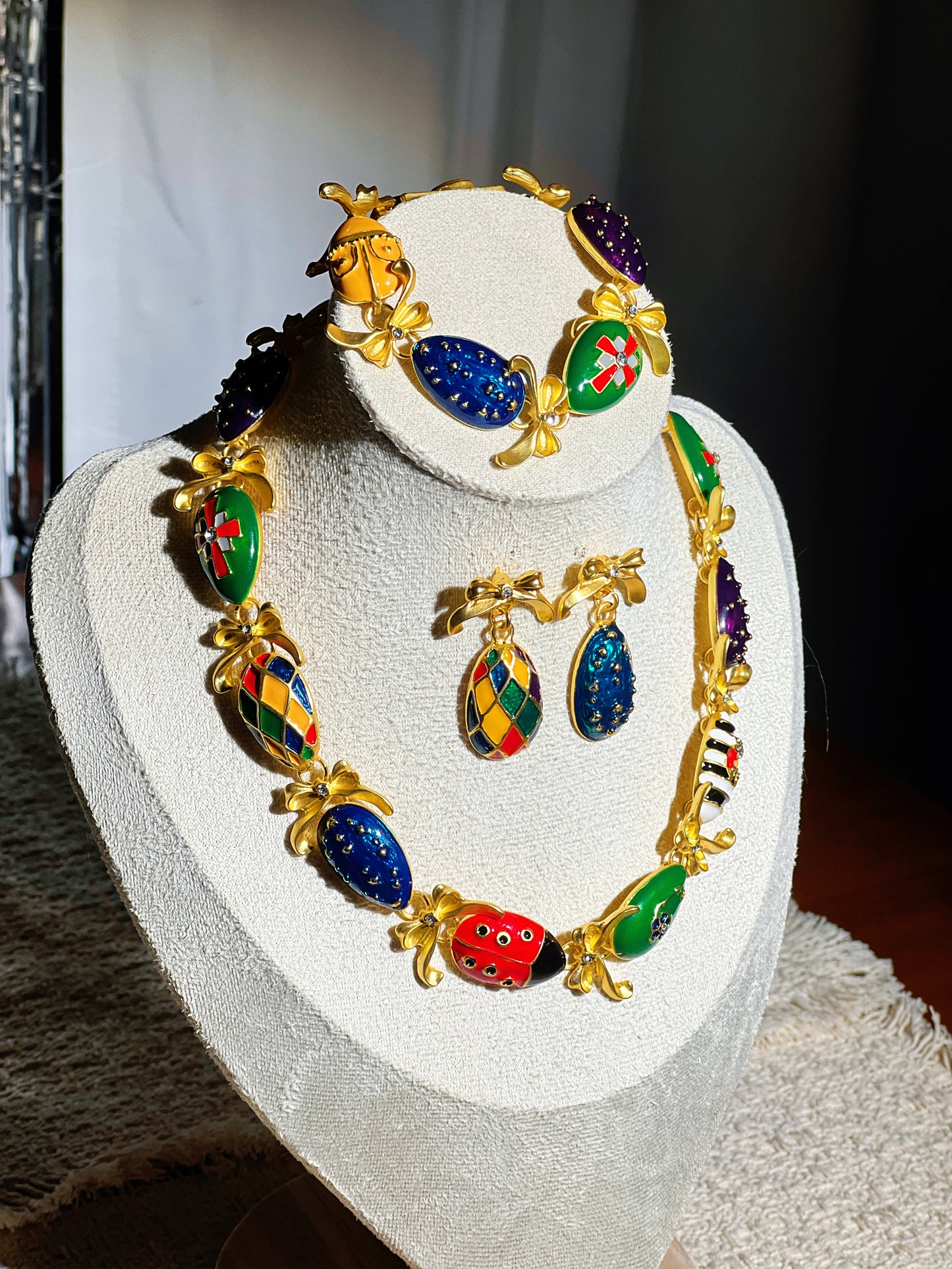Enamel Egg Bow Set
