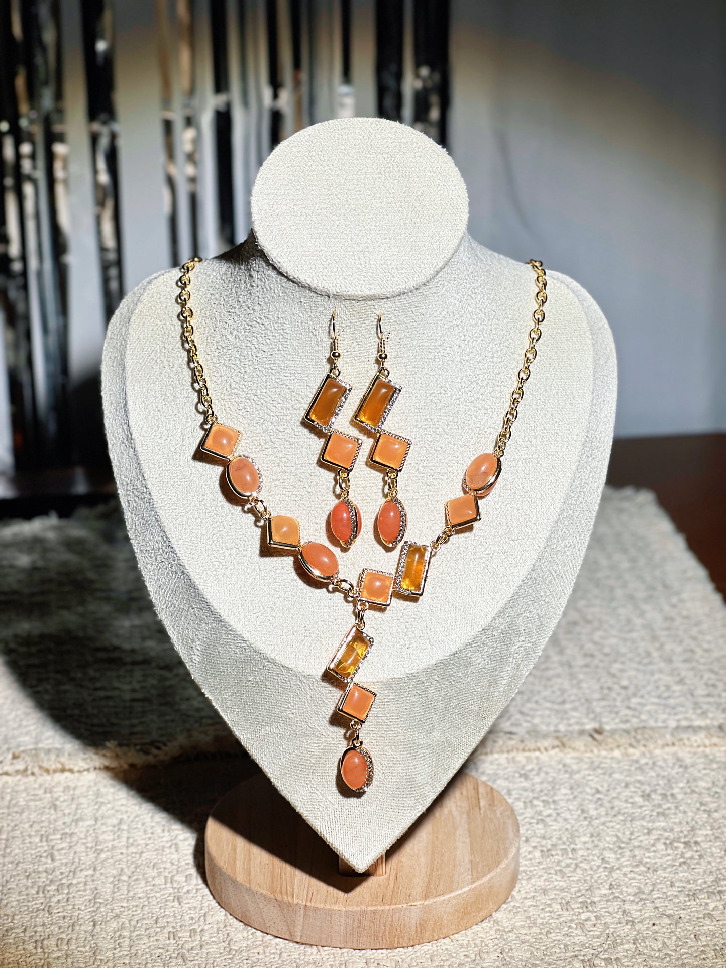 Peach Brown Lariat Set